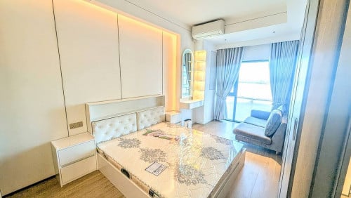 2Bedroom Condominium for Rent – Vue Aston