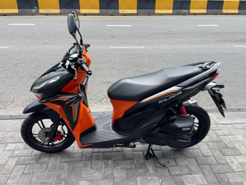 Honda Click 150 មួយទឹកស្លាកលេខក្រុមហ៊ុន2020