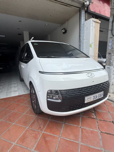 Hyundai staria 2022