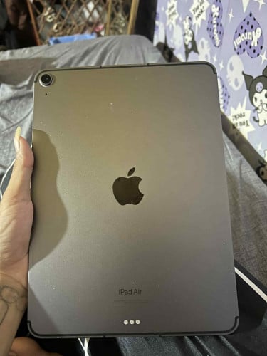 iPad Air (5th generation)64G sim+wifi 365$