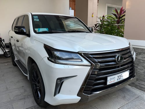 LEXUS LX 450D BLACK EDITION