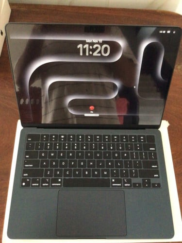 💻 MacBook Air M3 (2024) – ស្អាតស្ទើរតែថ្មី 99% | Full Box + Accessories 🔥