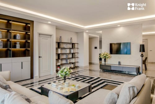 Ref: KHRA458 | 4-Bedroom Apartment for Rent – BKK1