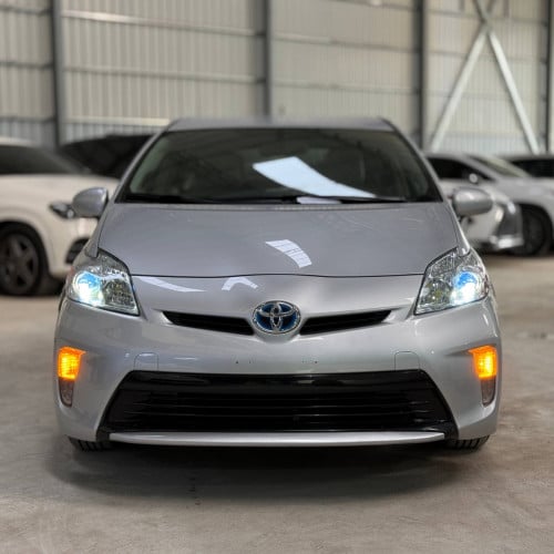 Toyota Prius 2012 option 2 up Android