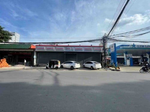 ហាងសម្រាប់ជួល នៅសង្កាត់ផ្សារដើមថ្កូវ