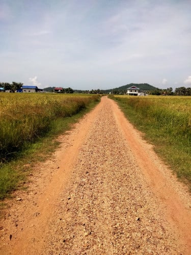 ដីលក់នៅភូមិអង្កោលឃុំអង្កោលស្រុកដំណាក់ចង្អើរខេត្តកែប