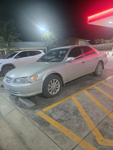 ឆ្នាំ2000ABSឡានអ្នកប្រេីដៃមួយ