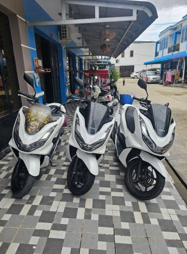 ម៉ូតូលក់ 2350$