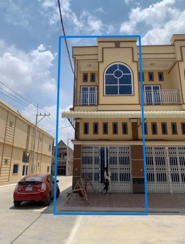 ផ្ទះលក់ឬជួល 4បន្ទប់គេង 5បន្ទប់ទឹក កែងកាច់ជ្រុង ក្នុងបុរី សំណង់380ស្វែងអាចរំលស់ជាមួយខ្ញុំបាទផ្ទាល់បាន