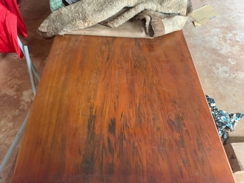 តុបាយ9ម៉ែត្រ ឈេីផ្ទៀក