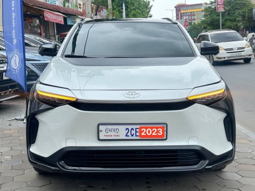 ស្អាតណាស់ Toyota BZ4X 2023