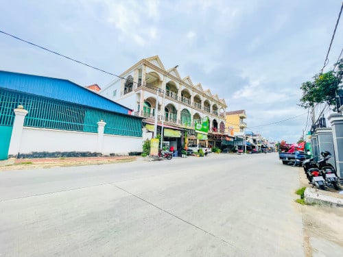 🏡ដីឃ្លាំង សម្រាប់ជួល!!