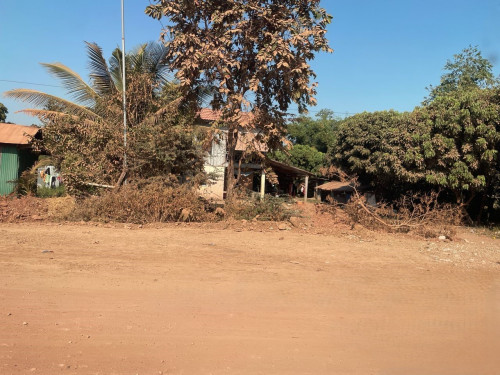 ๐ฆHouse Available for Urgent Sale at a Special Price (Negotiable).