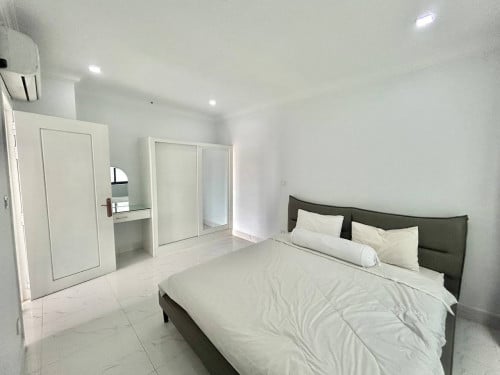 Apartment for Rent at Phsar Derm Thkov