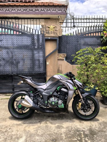 Kawasaki Z1000