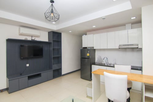 Modern one bedroom with roof top terrace for rent in TTP Areas