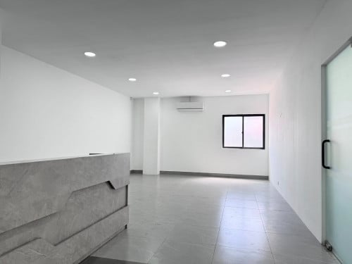 Office Space Available for Lease in BKK1