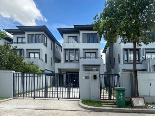 Queen B Villa For Rent in Borey Chip Mong Park Land 50M (CM 50m)