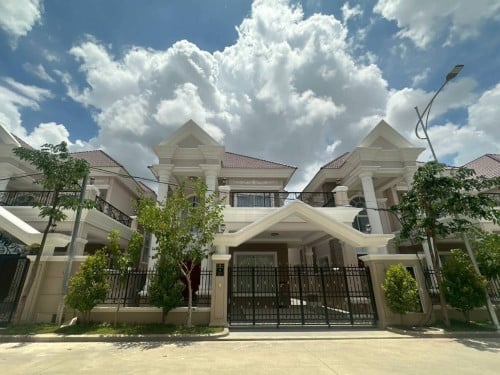 Single Villa sale in Borey ML Green Land