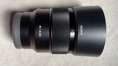 Sony 85mm f1.8 99.99%