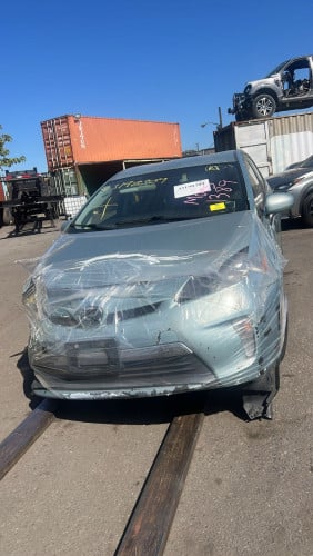 Toyota Prius 014 Plug-In ឡានសាង(តម្លៃចរចារ)