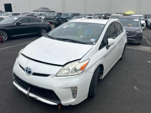 Toyota Prius 2013 options 2 មកដល់ថ្ងៃ28/11/2025