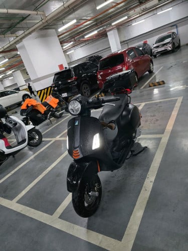 Vespa gts super sport 155cc