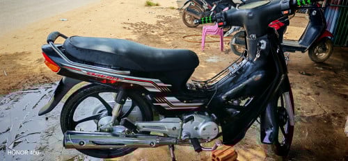 ម៉ូតូនៅស្អាត