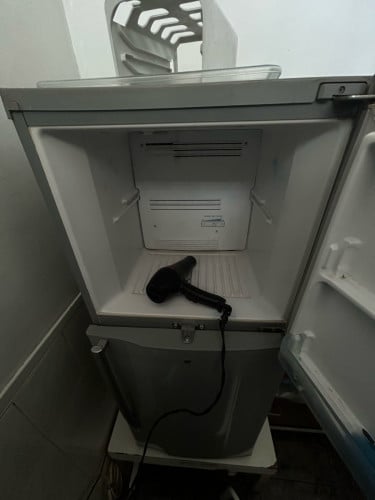 មានទទួលជួសជុលទូរទឹកកកគ្រប់ប្រភេទមិនថាចាស់ឬថ្មី