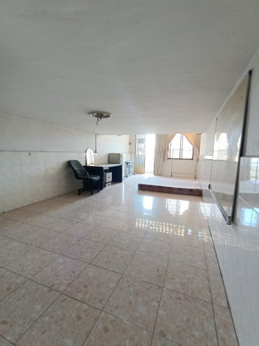 ផ្ទះលក់ក្បែរផ្សាកណ្តាល