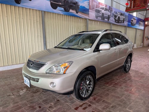 ឡានស្អាតលក់​នៅ​សៀមរាប​06 full options 400h