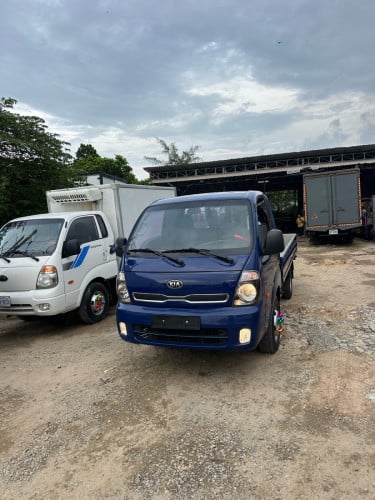 រថយន្ដលក់