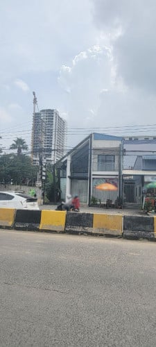 ផ្ទះល្វែងអាជីវកម្ម1ជង់សំរាប់ជួល លើផ្លូវធំ ( ម៉ុងរិទ្ធី)