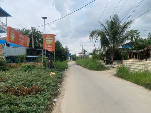 ដី​លក់​ 10m x20m ក្រុងភ្នំពេញ