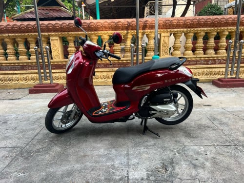 ស្កុបពីឆ្នាំ 2021ម៉ូតូខ្ចី