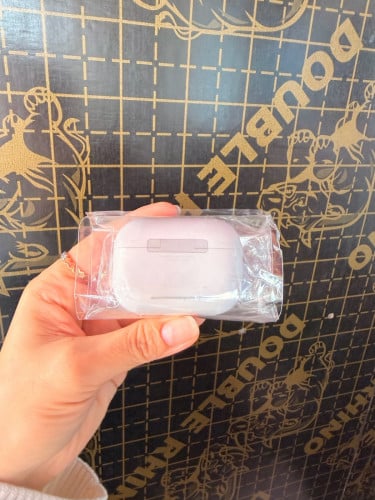 លក់កាស AirPod pro2 99.9%