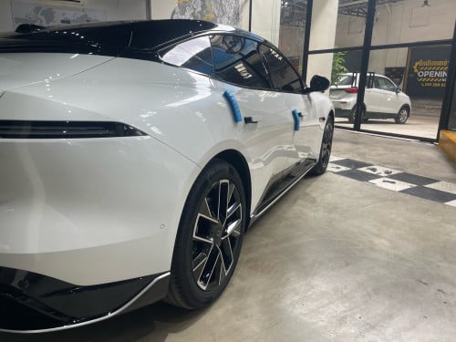 រថយន្តAVATR