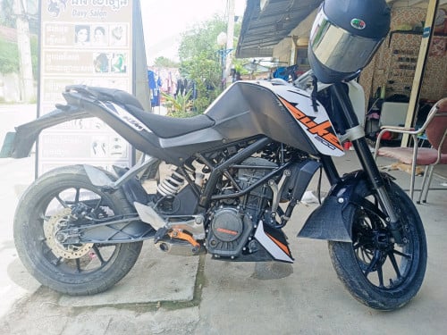 លក់ Duke 200cc ខ្លាំងស្ទុះម៉ាសុីនតាញ