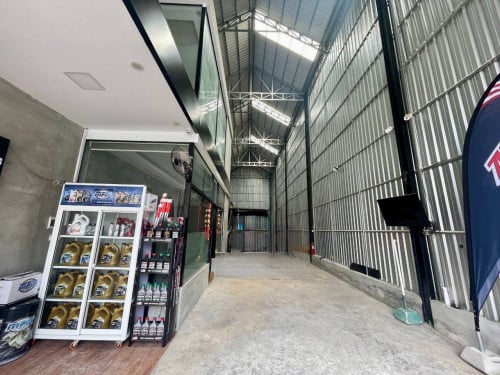 ដីឃ្លាំងលក់​ I Urgent Sale