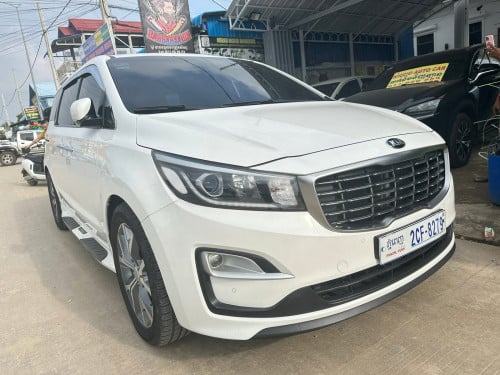 ឡានលក់KAI CARNIVAL 019 HAFT FULL ម៉ាស៊ីនម៉ាស៊ូត2.2 ឡានជិះលក្ខណះគ្រួសារ១១កៅអី ឡានស្អាត កង់ថ្មី៤គ្រាប់