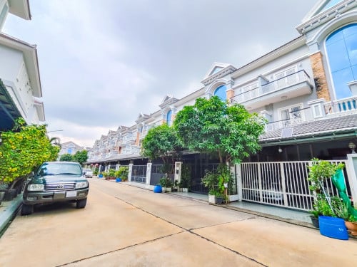 🏡វីឡាកូនកាត់ សម្រាប់លក់!!