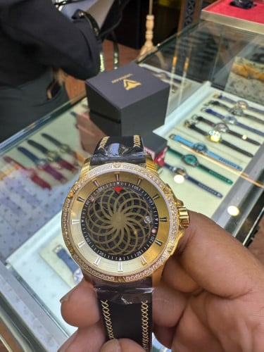 លក់នាឡិកាដៃ Varman The Magic ទើបទិញបាន១ខែ