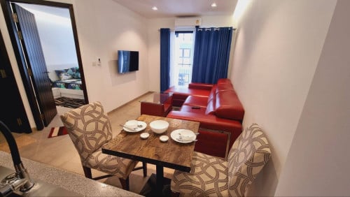 400$ Urban Village 60M