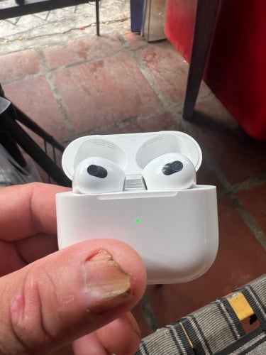 AirPods 3