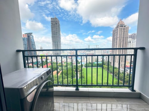 BKK1 Studio Room for rent