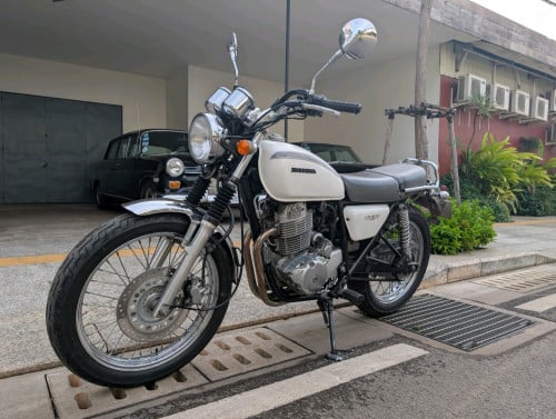 Honda CB400ss