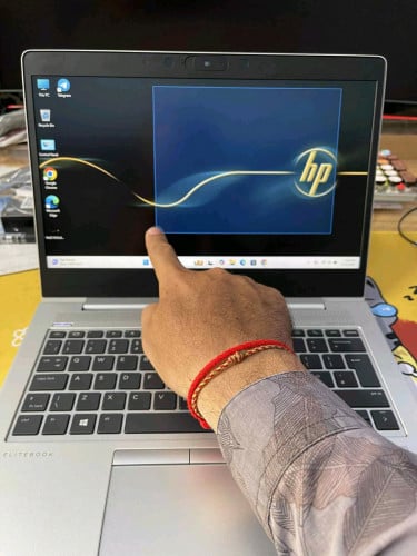 HP Elitebook Touchscreen i7(8th) Ram 16G M2 512GB Key Light 🕯️ Battery 3h adaptor orgnail