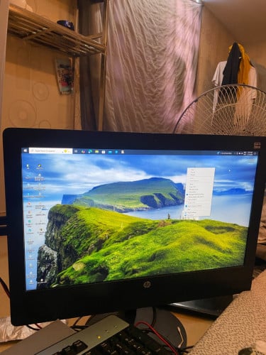 HP ProOne 600 3G 21.5inch Ram 4G Speed: 2400 MHz Free keyboard