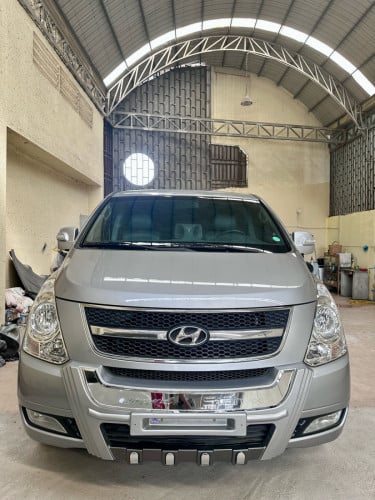 Hyundai starex 2012