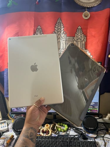 iPad យក្ស iPad Pro 12.9 ing L/A / 128g / មានស្កេន sim+wifi លក់តំលៃក្រោមទីផ្សារនៅកម្ពុជា 145$ ដាច់